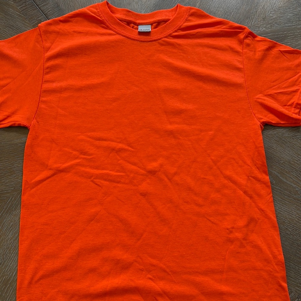 Gildan 100% heavy cotton t-shirts